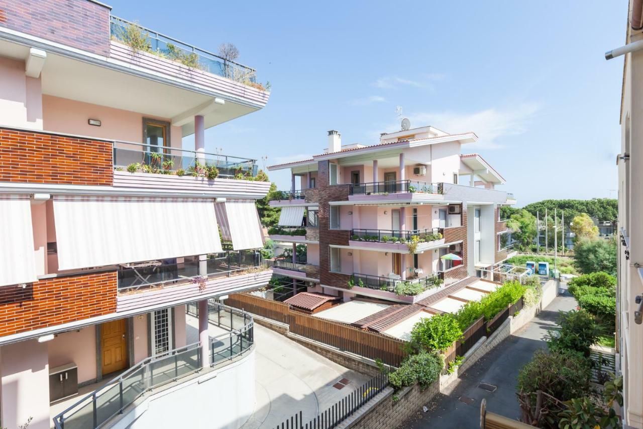 Titty Beach House Санта-Маринелла Экстерьер фото