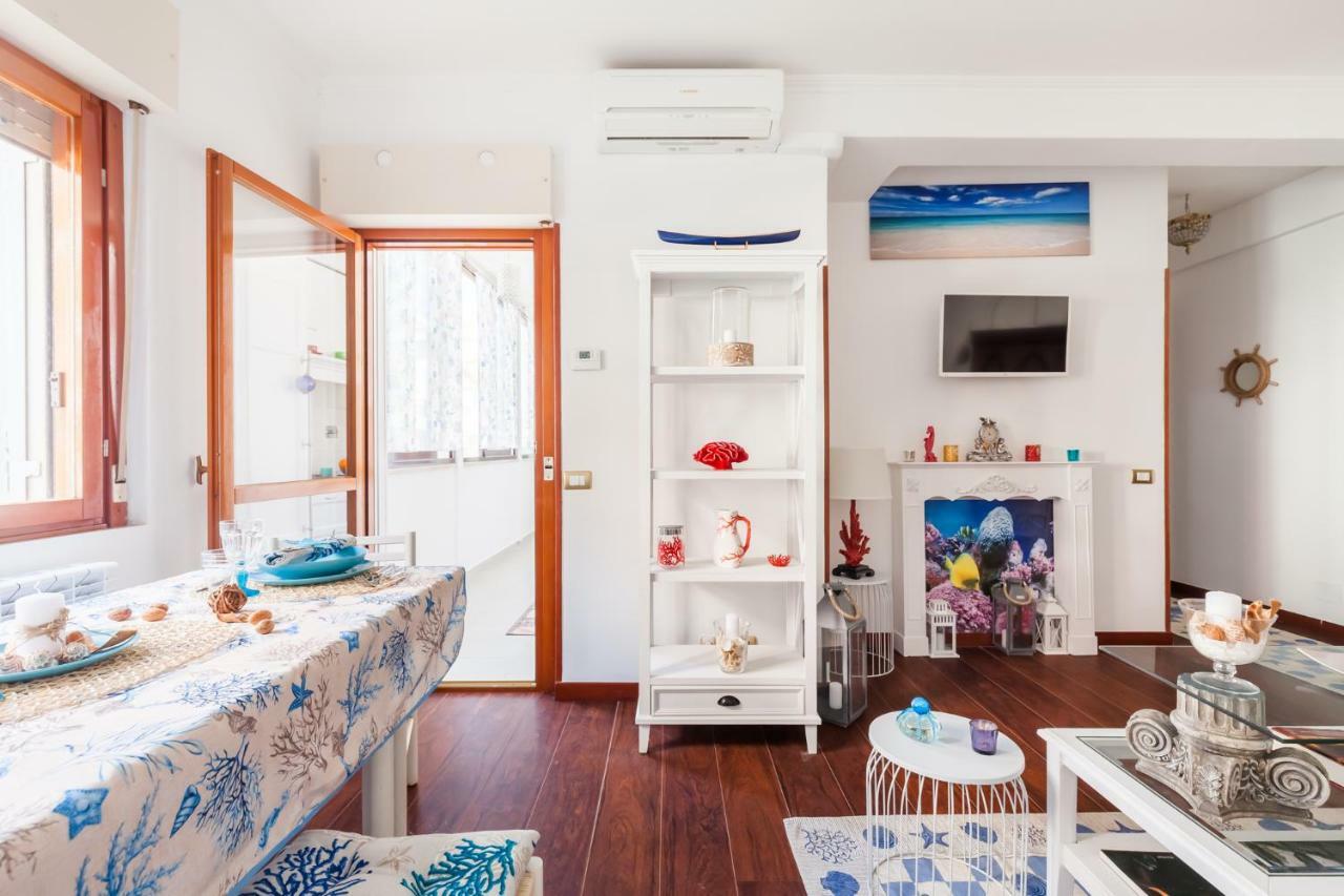 Titty Beach House Санта-Маринелла Экстерьер фото